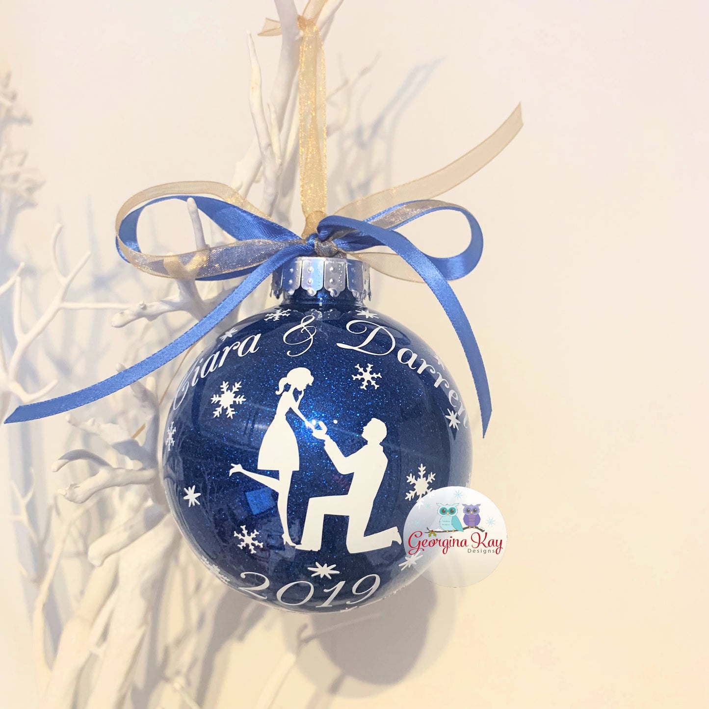 Engagement Bauble