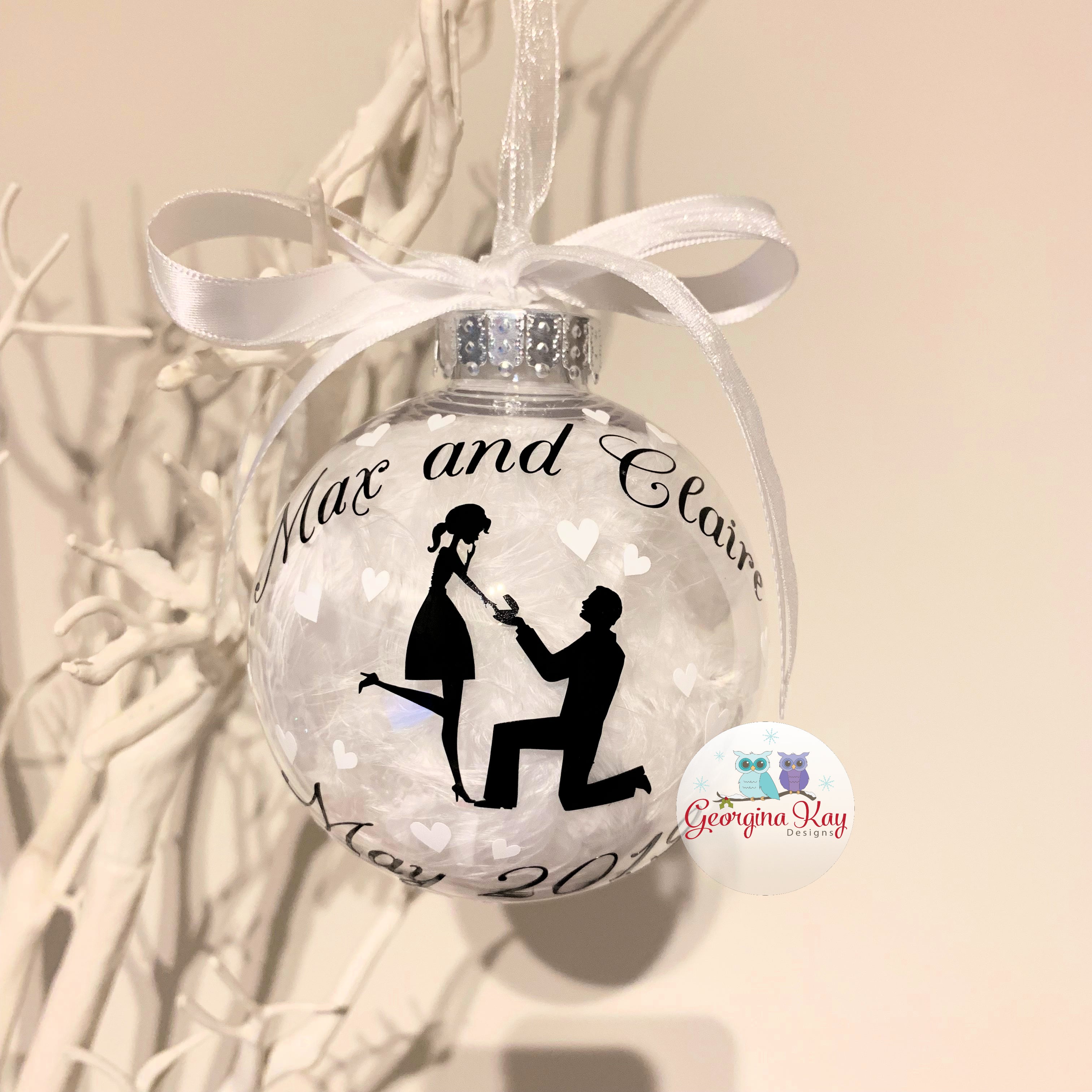 Engagement Bauble (Feather)