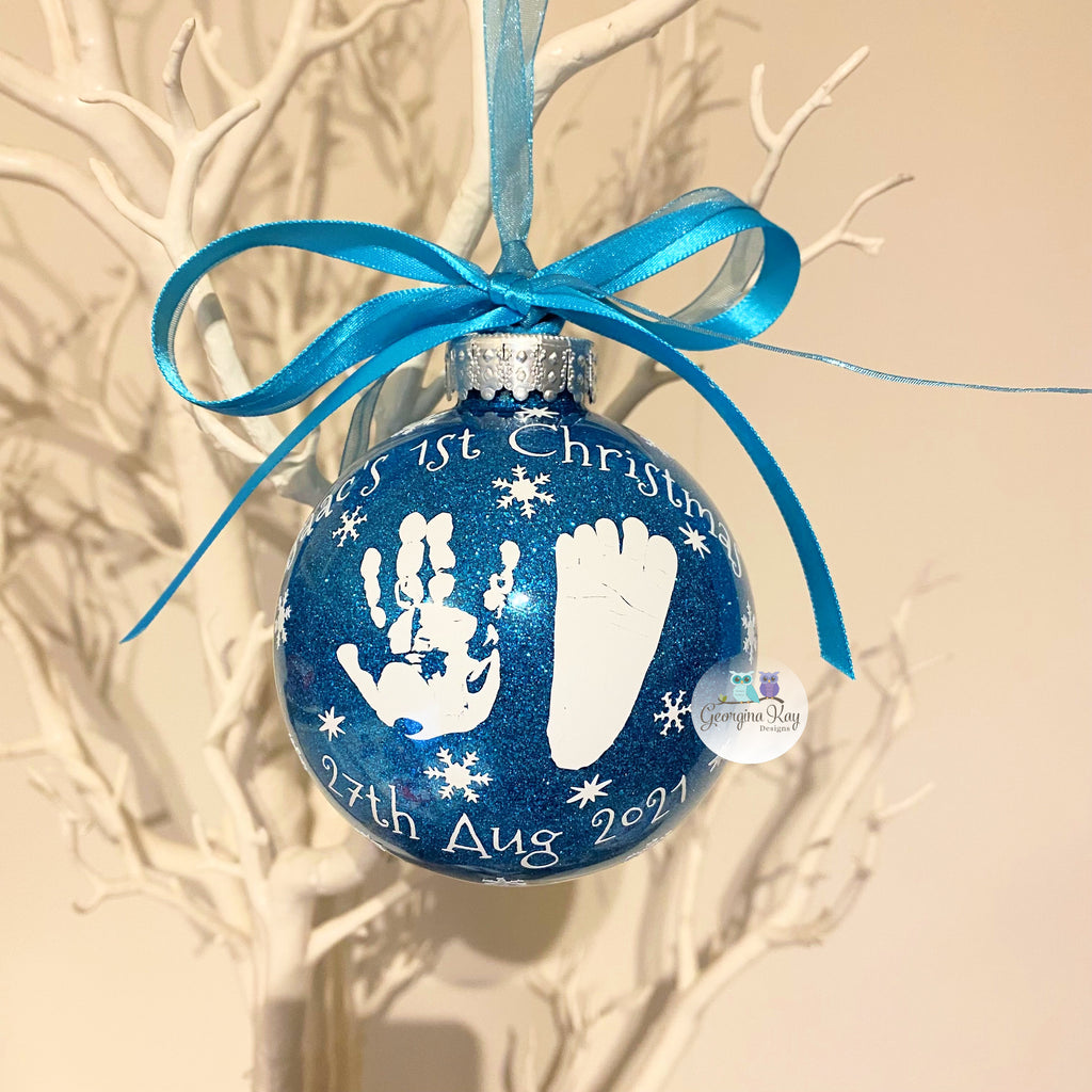 Your Baby's Feet on a Bauble